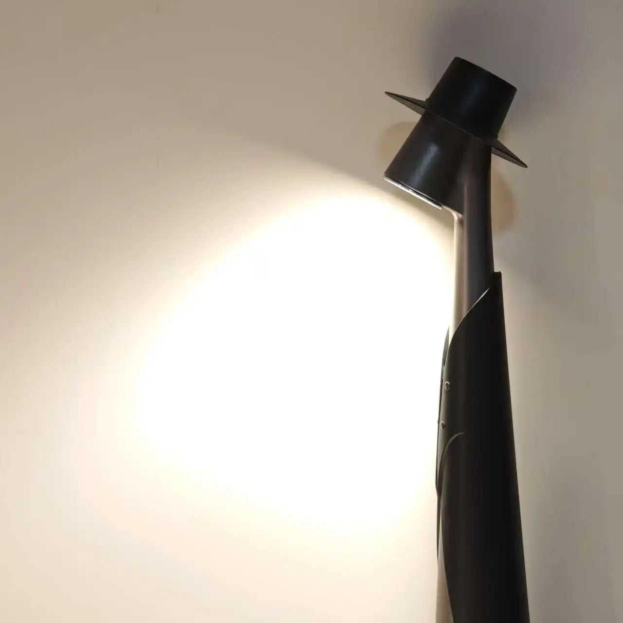 Glowaura | Uppladdningsbar LED-lampa med touch – steglös dimning för bord och sovrum