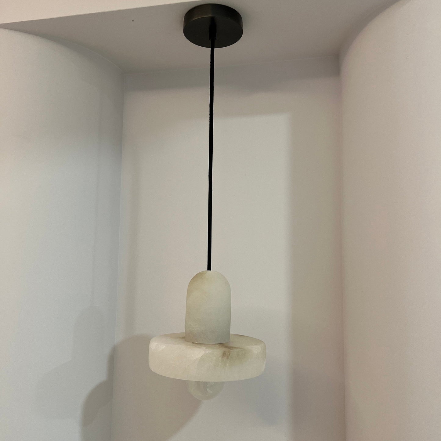 Lyxig marmortaklampa med kopparfäste för kök matsal sovrum