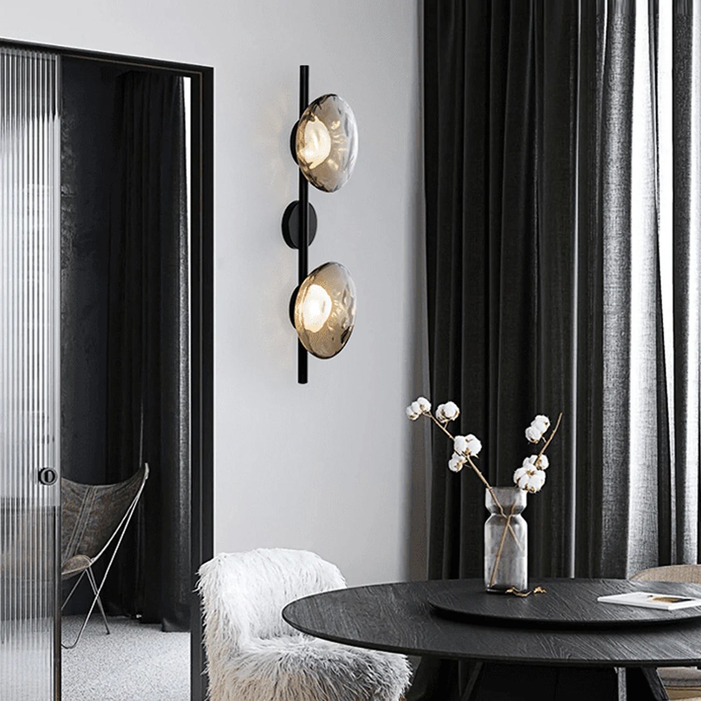 Modern glas vägglampa med metallstomme för vardagsrum sovrum hall hotell