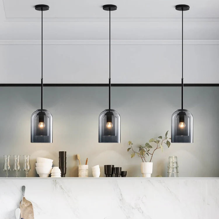 Modern pendellampa i glas med dubbel skärm och justerbar kabel för matsal och vardagsrum
