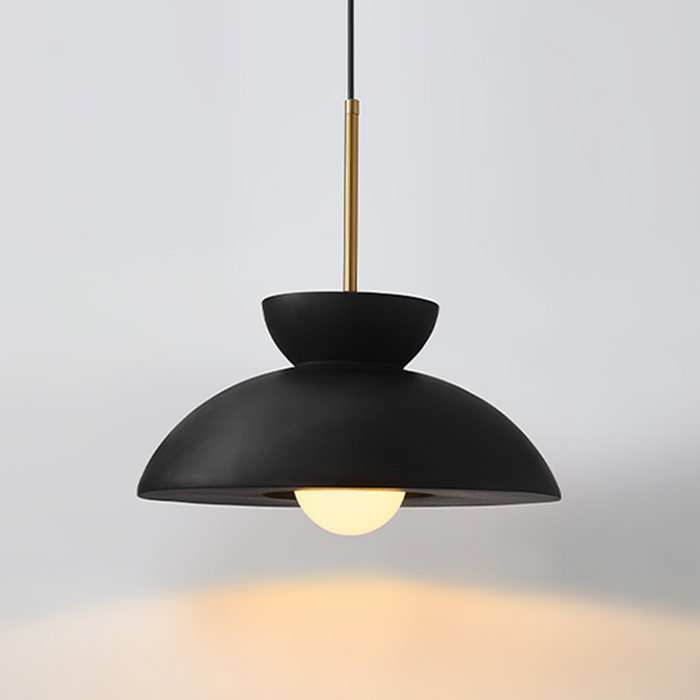 Nordisk pendellampa i resin för vardagsrum matsal sovrum och hemmamiljö