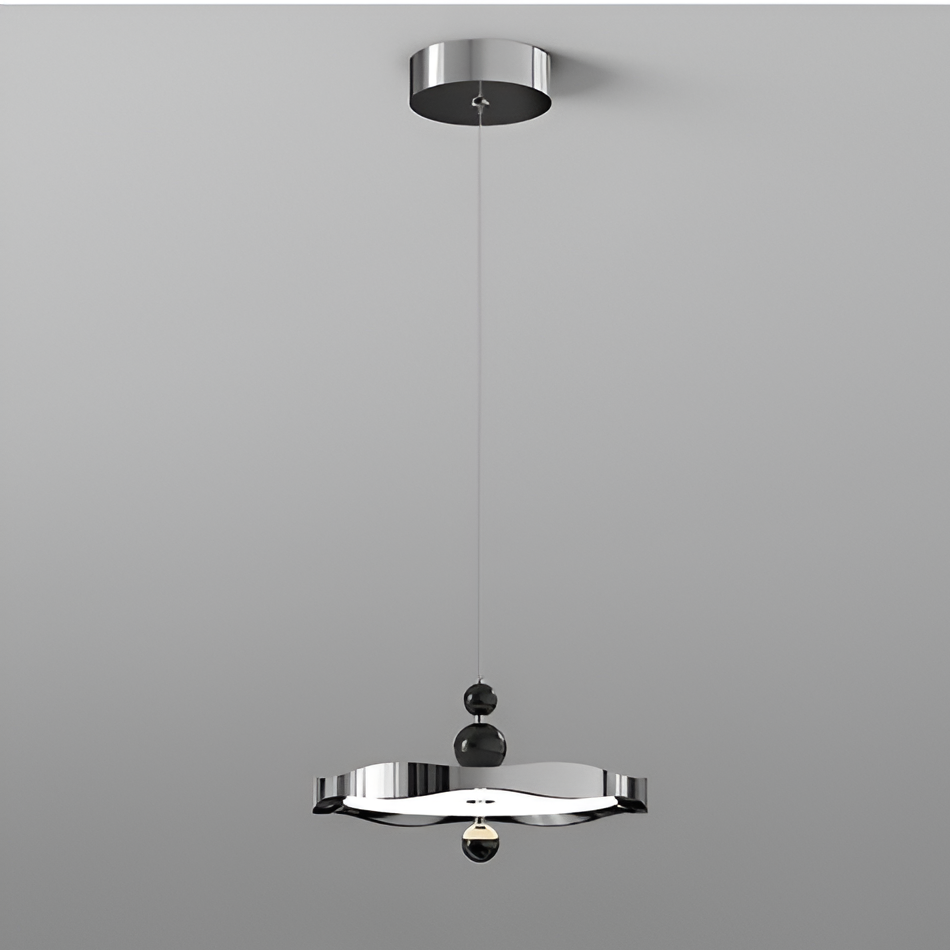 Fransk inspirerad aluminium taklampa med valnötsdetaljer