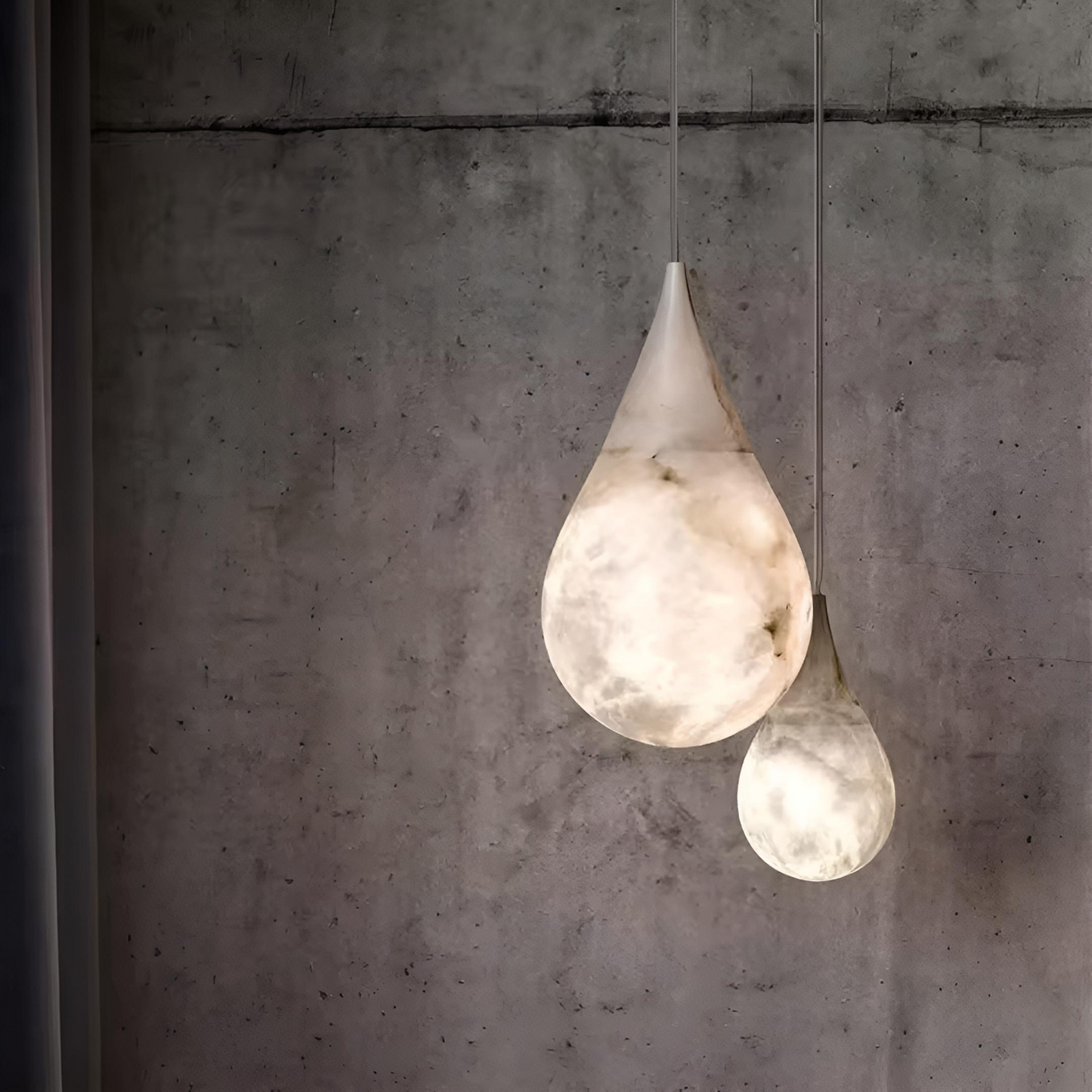 Modern pendellampa i hängande droppform med LED och dimbar funktion för vardagsrum och matsal