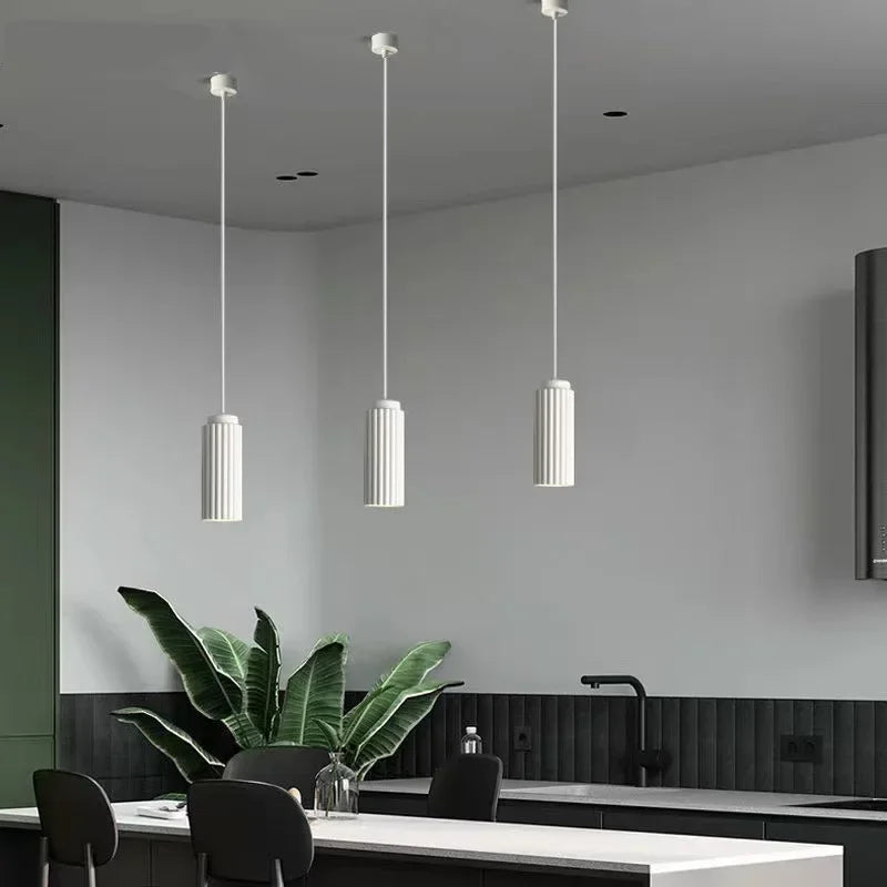 Modern pendellampa i metall för sovrum vardagsrum restaurang belysning