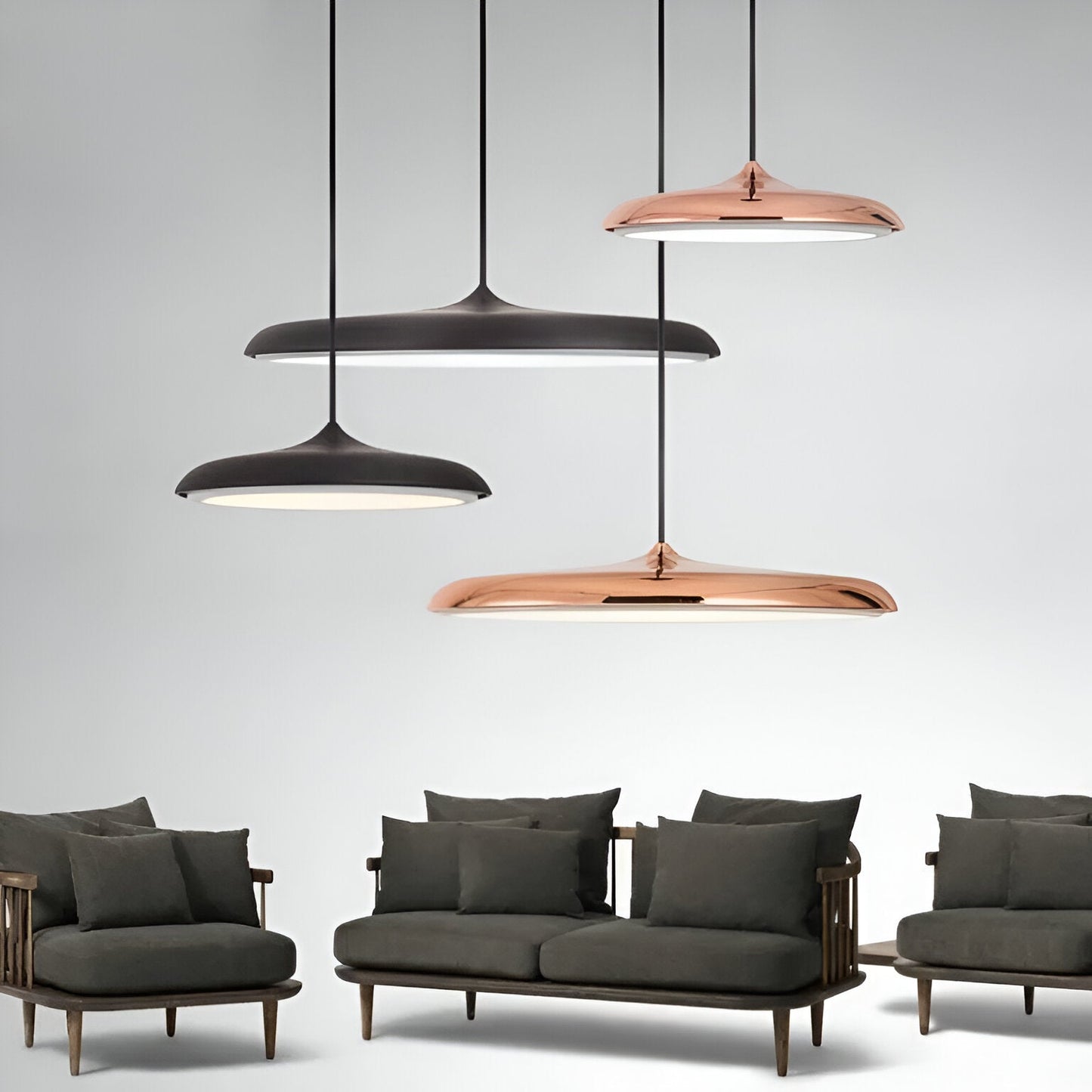 Modern pendellampa i metall med UFO-inspirerad design för matsal kök bar