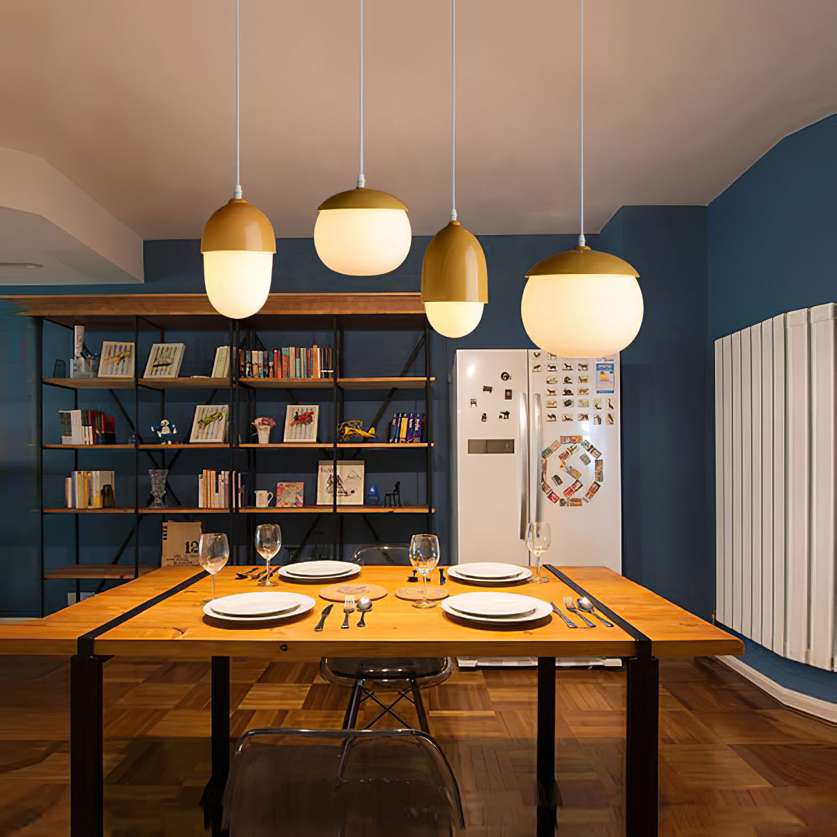 Modern taklampa i frostat glas och träfinish med justerbar höjd för kök matsal vardagsrum
