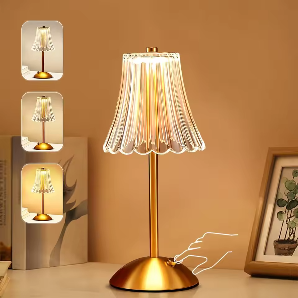 Solea | Kristallslipad bordslampa med touchdimning och smidig USB-laddning