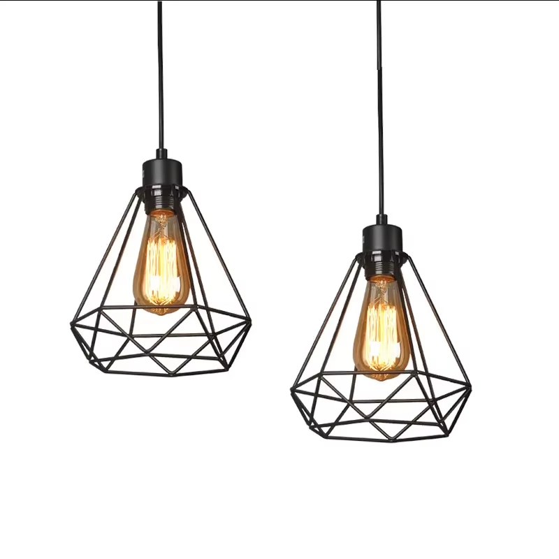Livo | Industriell taklampa i järn med geometrisk design och modern stil