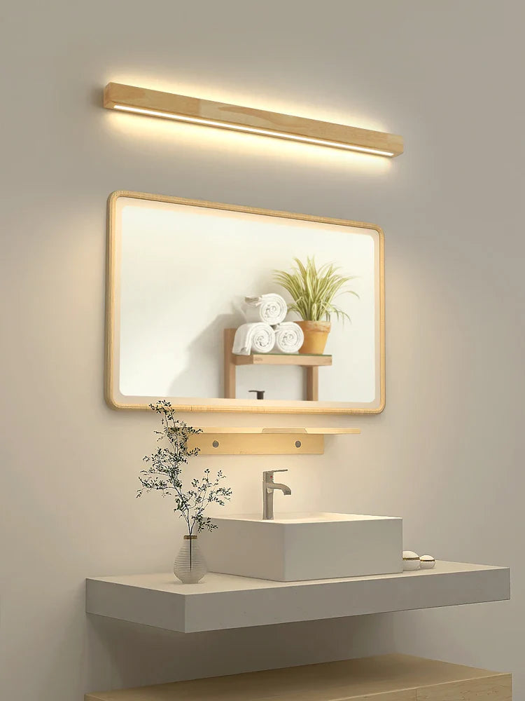 Vägglampa i massivt trä – minimalistisk design för sovrum, vardagsrum och hall