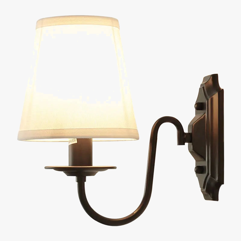 Vägglampa i svart järn och tyg med klassisk amerikansk design