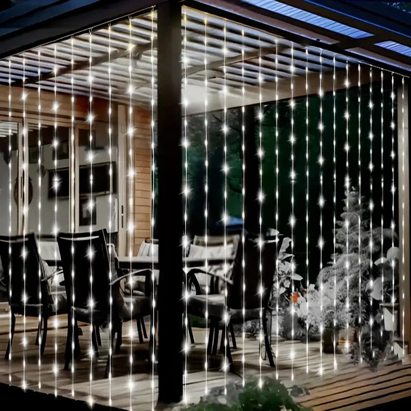 Glowdrape | Solcells LED-gardinlampor – dekorativ utomhusbelysning för trädgård
