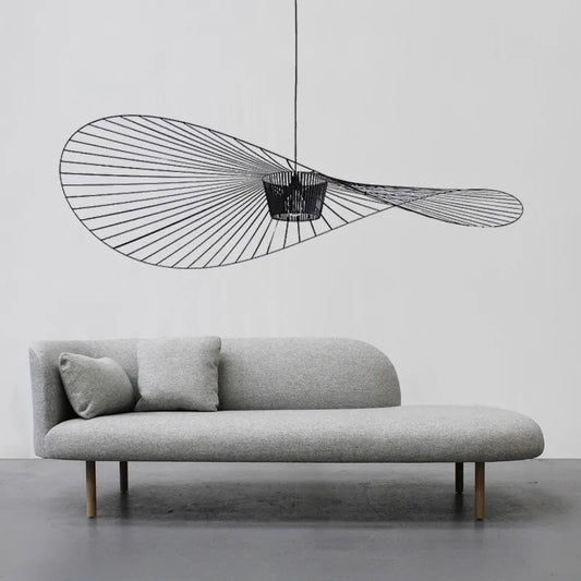 Nordisk Vertigo taklampa i metall asymmetrisk design för matsal vardagsrum sovrum