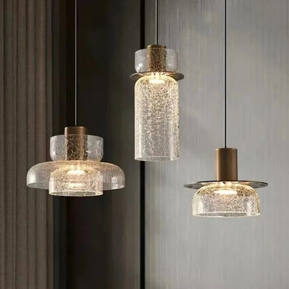 Modern pendellampa i spräckligt glas och metall för kök matsal och sovrum