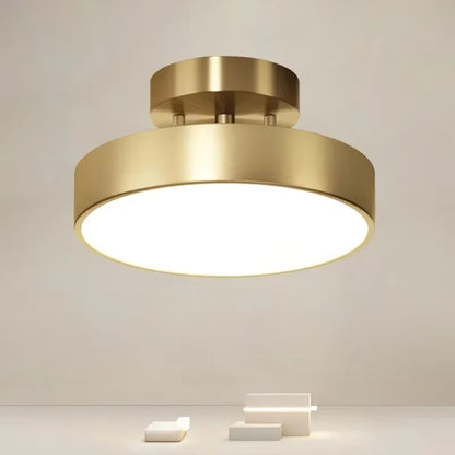 Minimalistisk LED taklampa i guld med justerbart lamphuvud för hall, korridor och små utrymmen