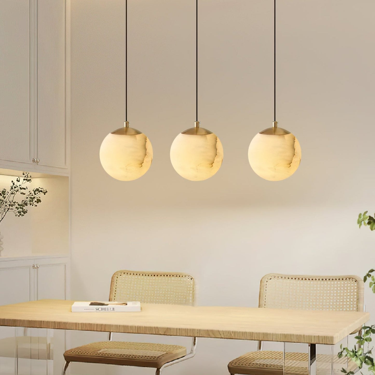 Exklusiv Marmorpendel i Koppar – Rund LED Taklampa för Matsal och Sovrum