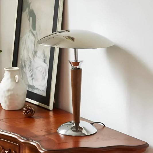 Bordslampa i modern retro design med träfot och metallskärm för sovrum kontor vardagsrum