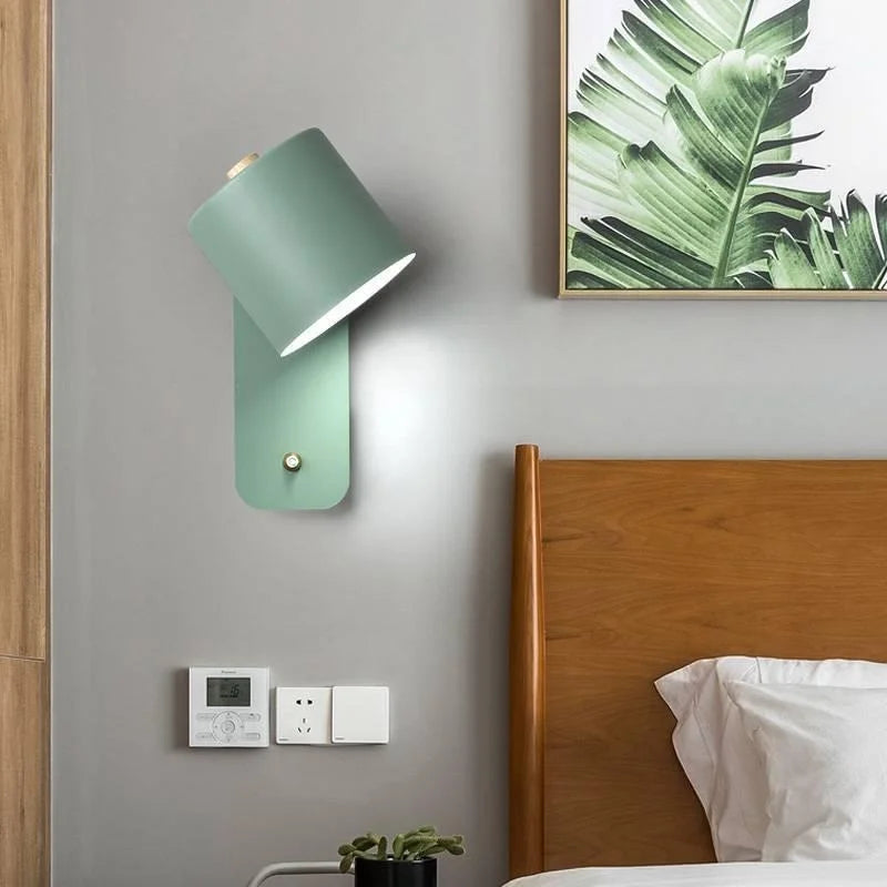 Modern vägglampa med justerbar skärm för sovrum och vardagsrum