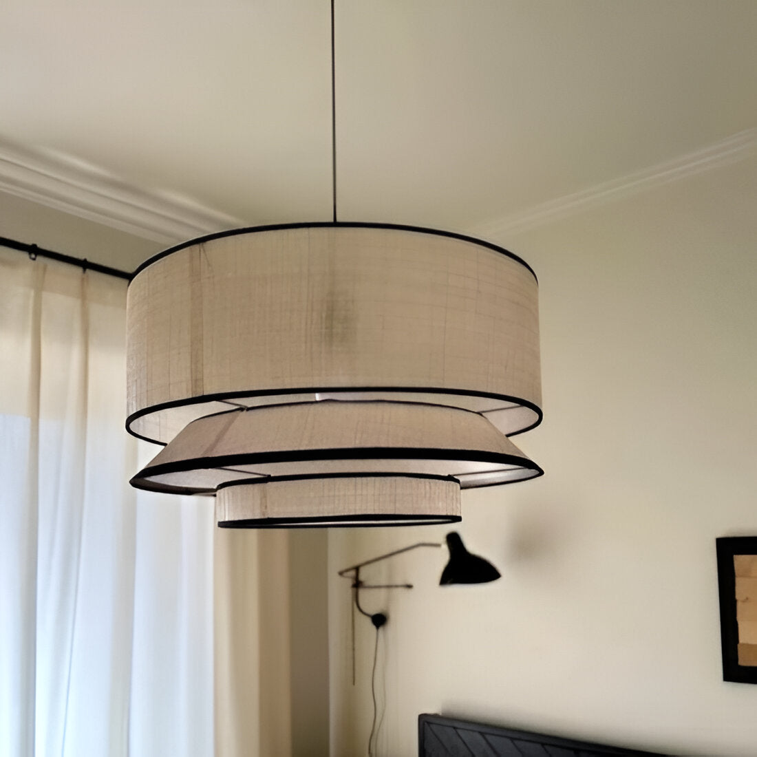 Nordisk pendellampa i tyg med mjukt ljus för vardagsrum matsal och sovrum