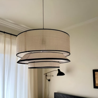 Nordisk pendellampa i tyg med mjukt ljus för vardagsrum matsal och sovrum