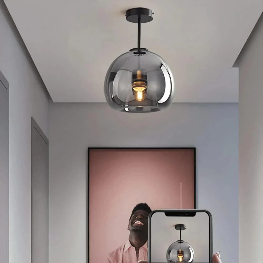 Modern taklampa i svart och guld med glasdetaljer – elegant LED plafond för vardagsrum, sovrum och matsal