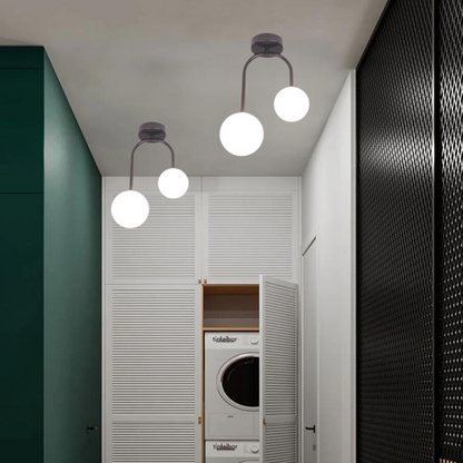 Modern taklampa i metall och glas – elegant LED-belysning för vardagsrum och sovrum