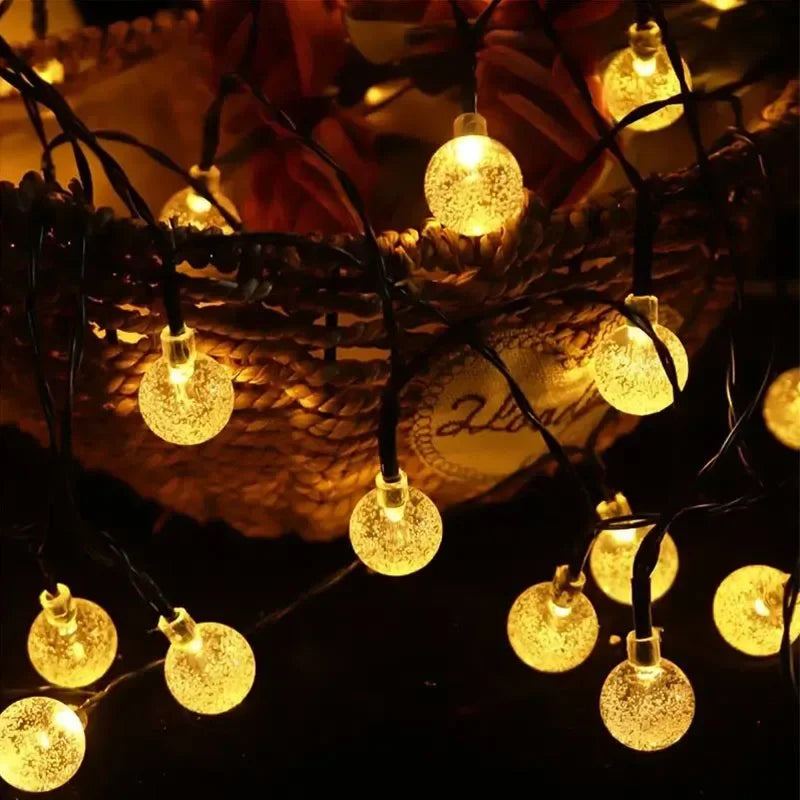 Solarglow | Solcellsdriven ljusslinga med kristallkulor – 8 lägen vattentät utebelysning