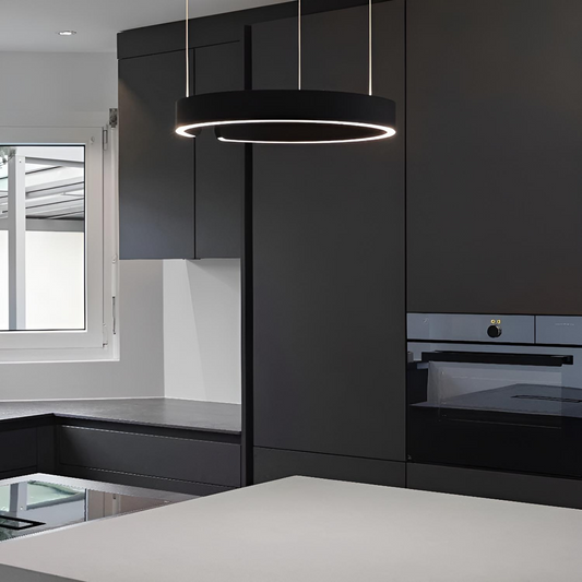 Modern LED pendellampa med halvring i minimalistisk design för matsal och vardagsrum
