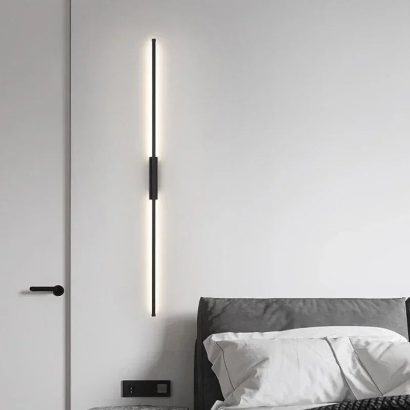 Nordisk smal LED vägglampa med modern linjär design för sovrum vardagsrum och hall