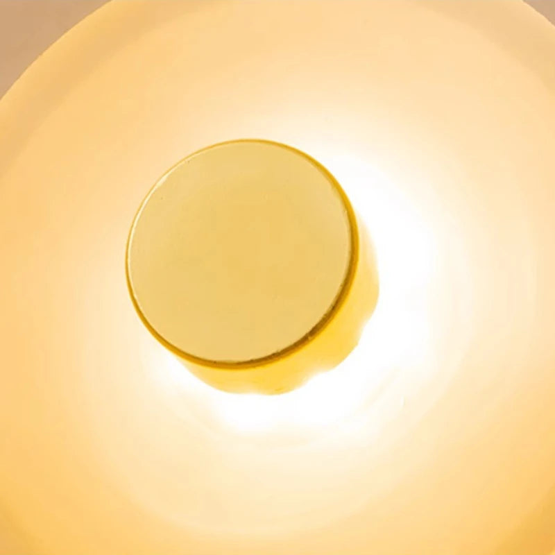 Modern organisk vägglampa i glas med varm LED-belysning