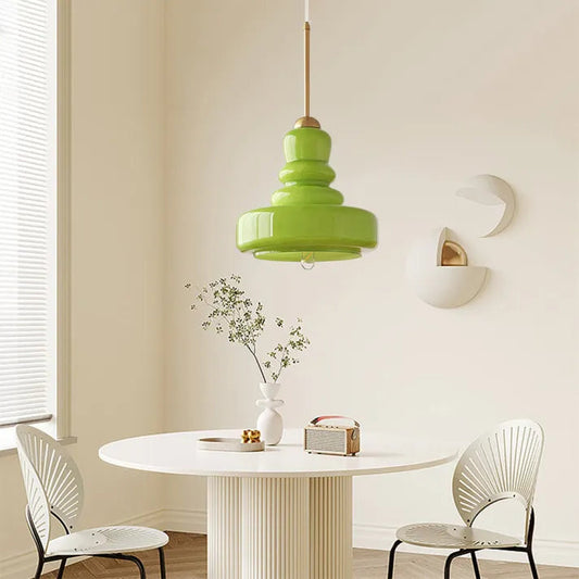 Skulptural pendellampa i glas med modern design för kök matsal och vardagsrum