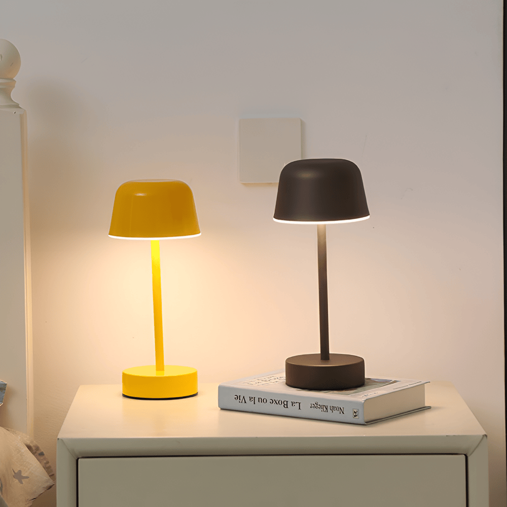 Retro färgglad LED bordslampa i metall med dimbart ljus och sladdlös design