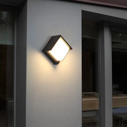 Modern vägglampa i aluminium IP54 vattentät design för entré och fasad
