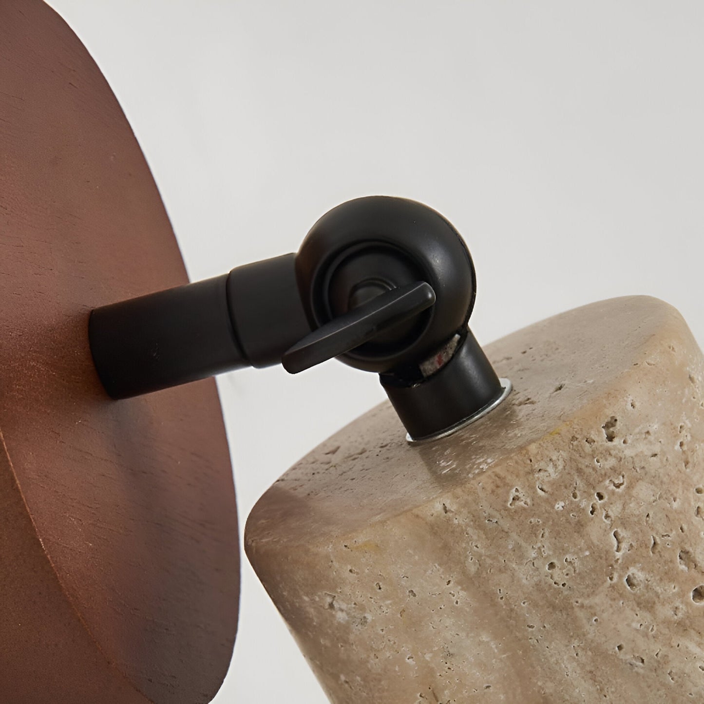 Justerbar Vägglampa i Travertin och Trä – Retro LED Lampa med Naturlig Design för Vägg eller Tak