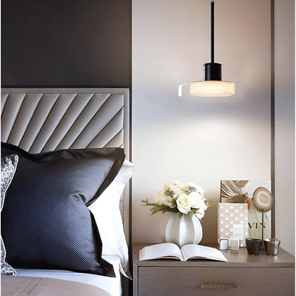 Nordisk modern LED taklampa med tre ljuskällor i järn och akryl för matsal vardagsrum kök