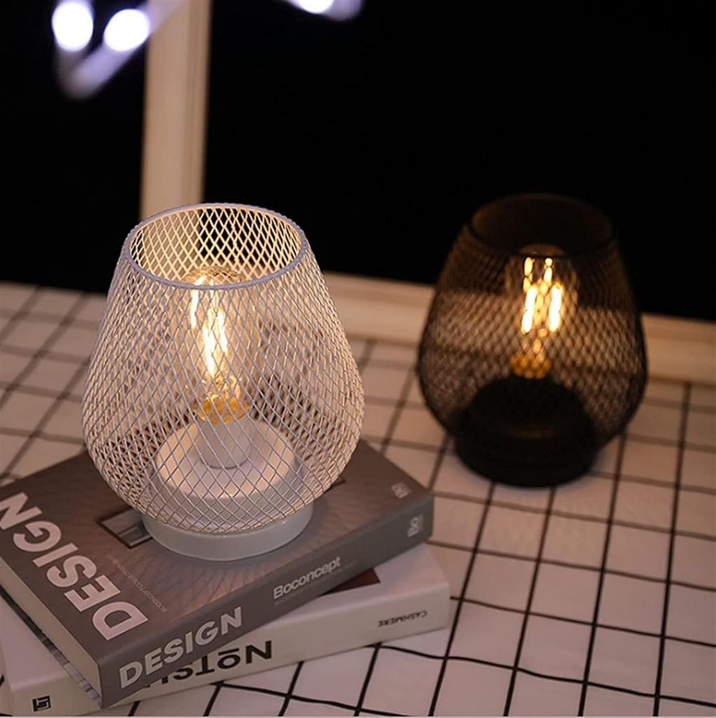 Ferrocage | Dekorativ bordslampa i metall med stilren och modern design