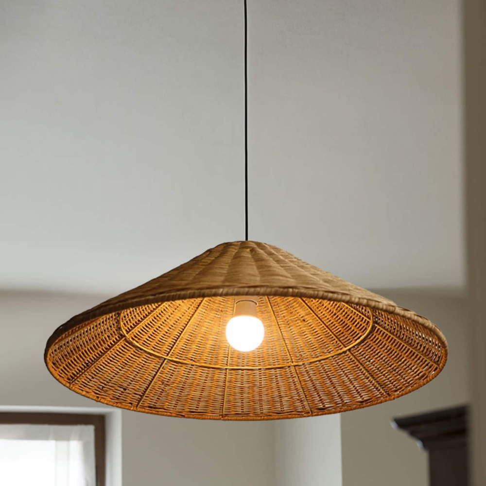 Handgjord rottinglampa i boho och japandi stil för kök vardagsrum matsal