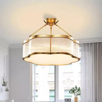 Elegant Hänglampa i Glas och Mässing – Modern Quatrefoil Taklampa för Inomhusbelysning