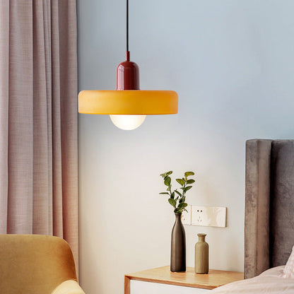 Pendellampa i färgat glas med cylinderform och justerbar höjd