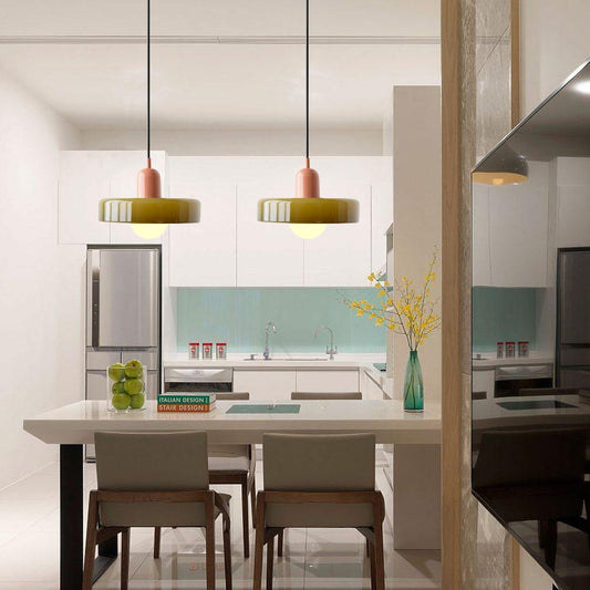 Pendellampa i färgat glas med cylinderform och justerbar höjd