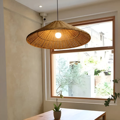 Handgjord rottinglampa i boho och japandi stil för kök vardagsrum matsal
