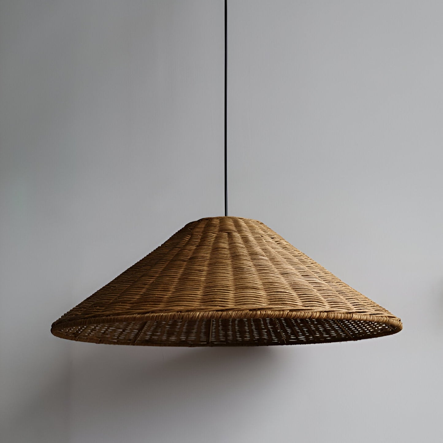 Handgjord rottinglampa i boho och japandi stil för kök vardagsrum matsal