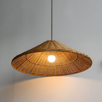 Handgjord rottinglampa i boho och japandi stil för kök vardagsrum matsal