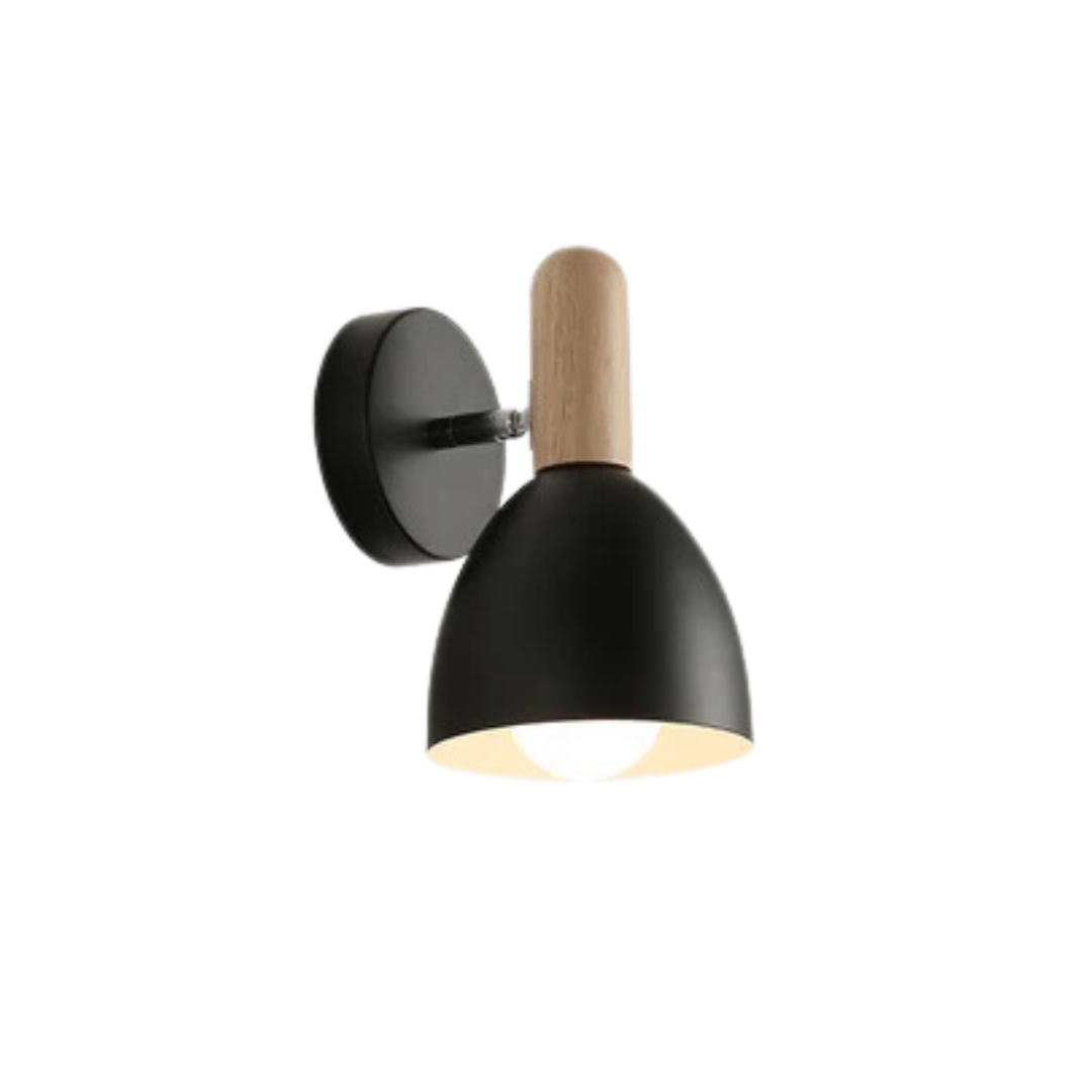 Modern vägglampa med trädetalj – nordisk design för sovrum och vardagsrum