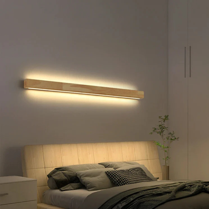 Vägglampa i massivt trä – minimalistisk design för sovrum, vardagsrum och hall