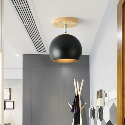 Vägglampa LED i trä och metall med justerbar bollformad design