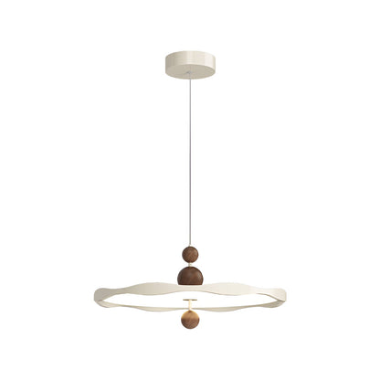 Fransk inspirerad aluminium taklampa med valnötsdetaljer