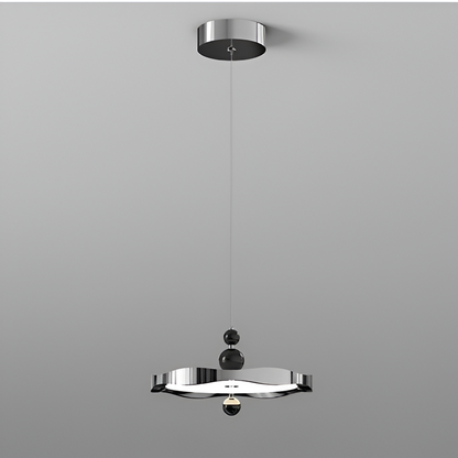 Fransk inspirerad aluminium taklampa med valnötsdetaljer