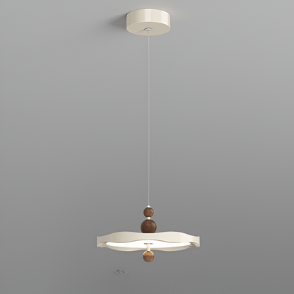 Fransk inspirerad aluminium taklampa med valnötsdetaljer