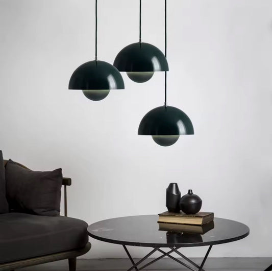 Dansk design taklampa med blomformad halvcirkelskärm och varm LED belysning för kök matsal och vardagsrum