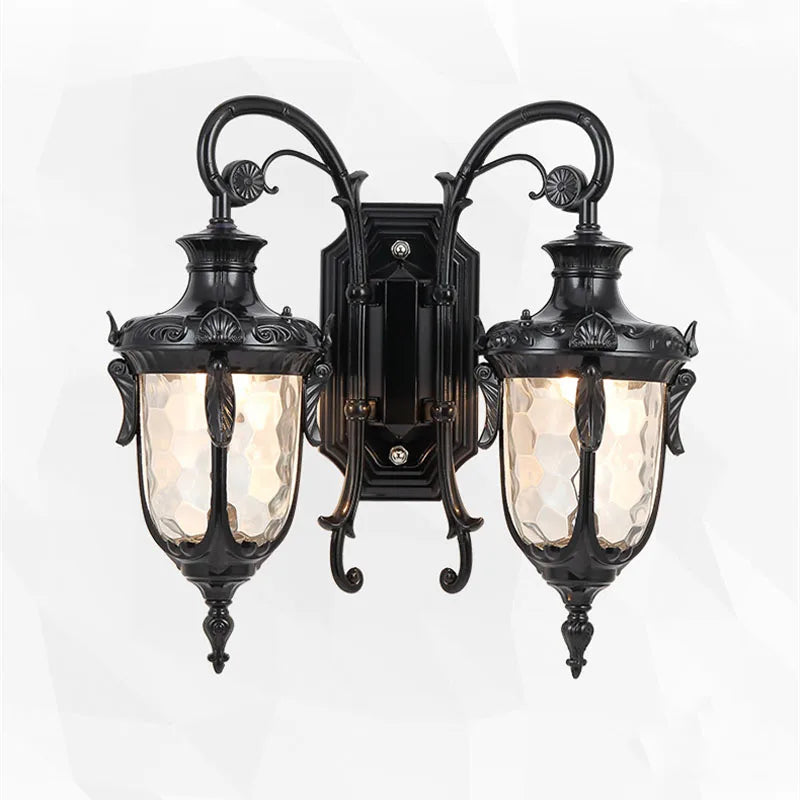 Dubbel vägglampa i europeisk retrostil med aluminium och härdat glas